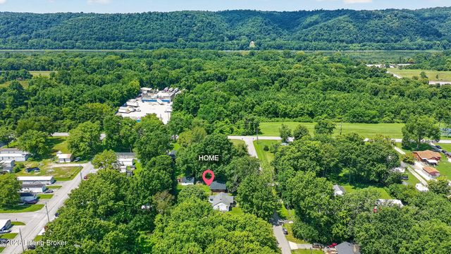 7806 Edna M Rd, Louisville, KY 40258