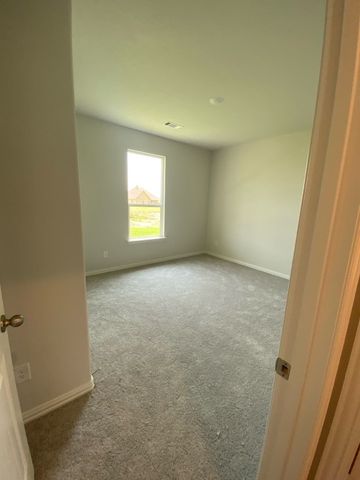146 Aurora Avenue, Valley View, TX 76272