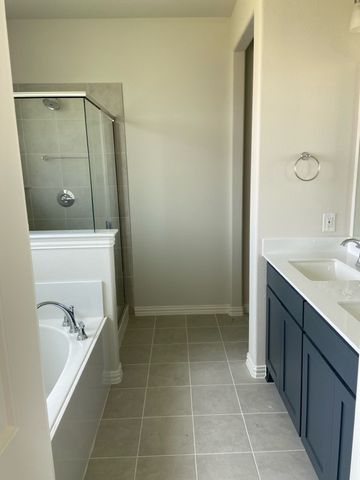 146 Aurora Avenue, Valley View, TX 76272