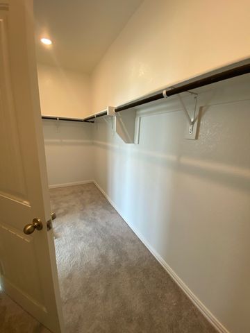 146 Aurora Avenue, Valley View, TX 76272