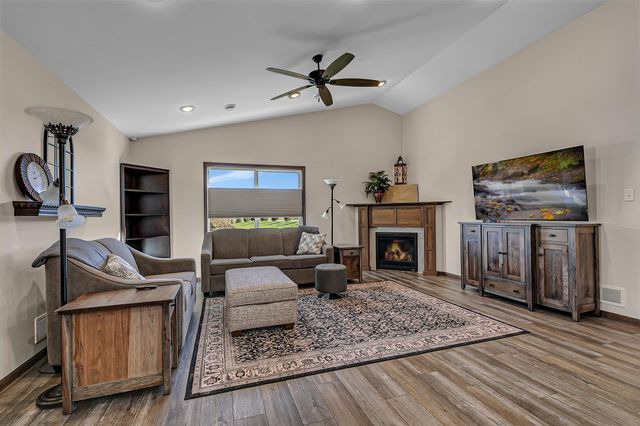 604 Lanigan Way SE, Saint Joseph, MN 56374