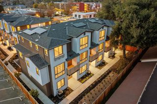 947 woodside Road, Redwood City, CA 94061