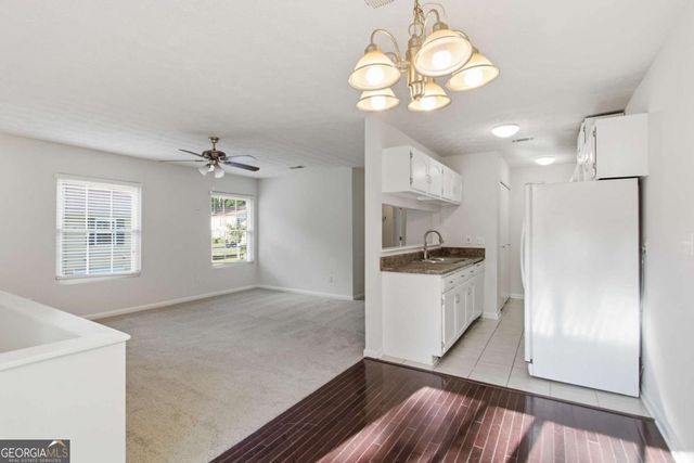 1329 Surrey Lane SW 7, Marietta, GA 30008