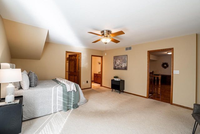 4434 Foxboro COURT, Slinger, WI 53086