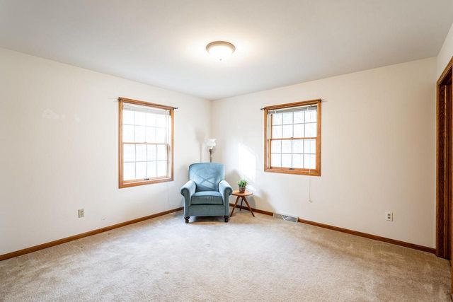 4434 Foxboro COURT, Slinger, WI 53086