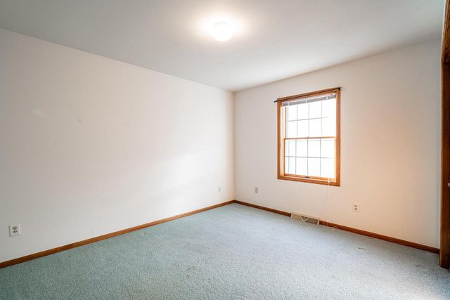 4434 Foxboro COURT, Slinger, WI 53086