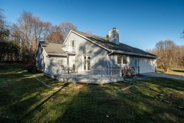 4434 Foxboro COURT, Slinger, WI 53086