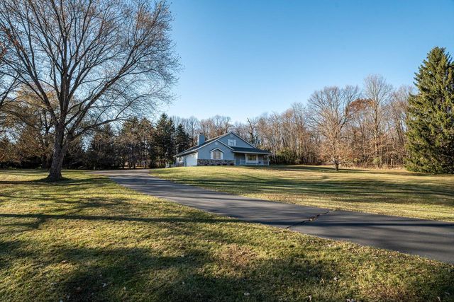 4434 Foxboro COURT, Slinger, WI 53086