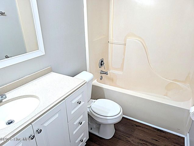 113 Live Oak Court, Midway Park, NC 28544