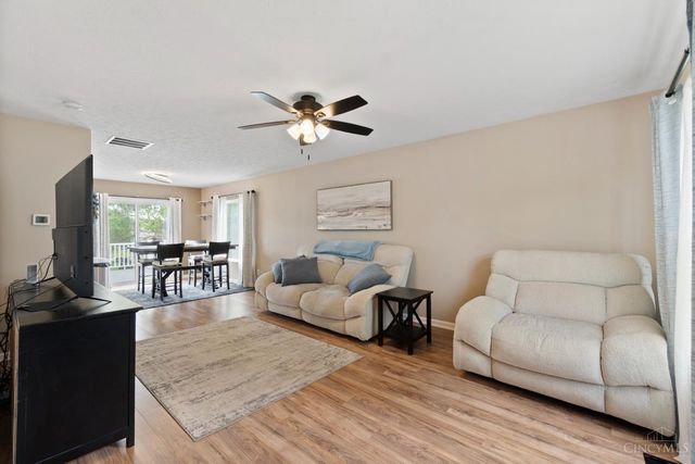 1136 Reveres Run, Lebanon, OH 45036