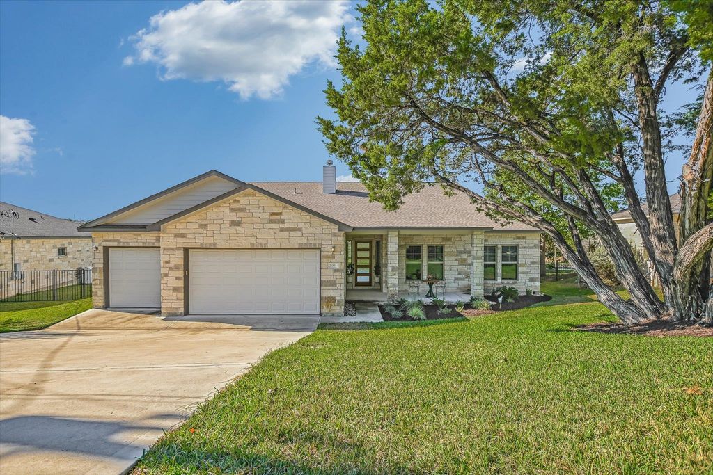 21003 Twisting TRL, Lago Vista, TX 78645