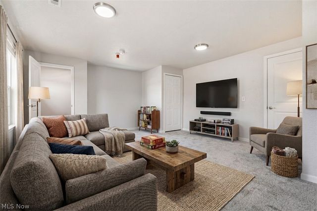 1666 N Eckert Lane, Cuyahoga Falls, OH 44313