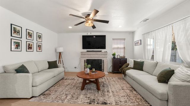 456 Murray St, Lodi, CA 95240