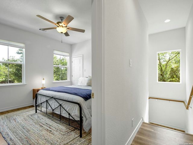 660 Mockingbird, Canyon Lake, TX 78133