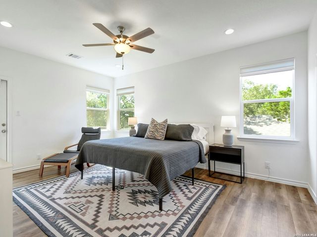 660 Mockingbird, Canyon Lake, TX 78133