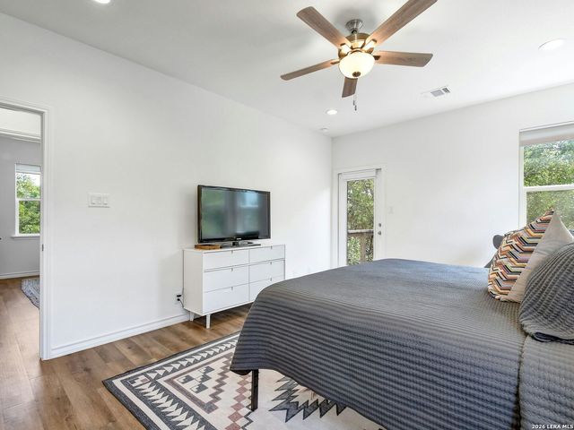 660 Mockingbird, Canyon Lake, TX 78133