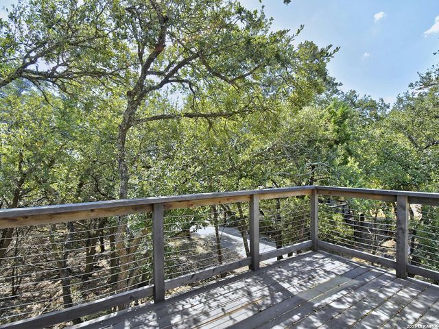 660 Mockingbird, Canyon Lake, TX 78133