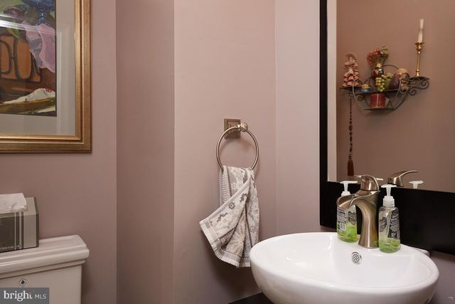 15716 WINNERS DR, Gaithersburg, MD 20878