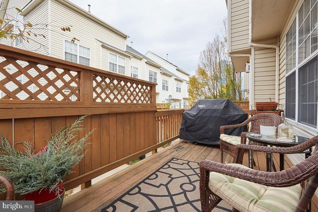 15716 WINNERS DR, Gaithersburg, MD 20878