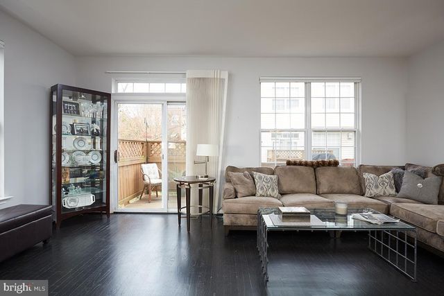 15716 WINNERS DR, Gaithersburg, MD 20878