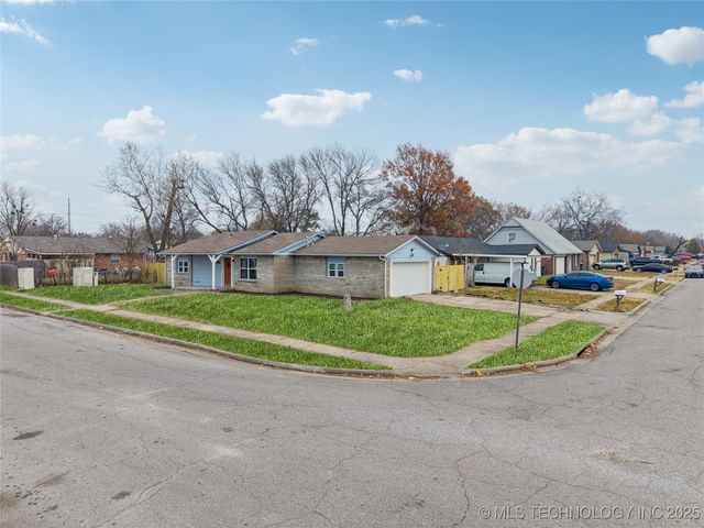 11403 E 37th Place, Tulsa, OK 74146