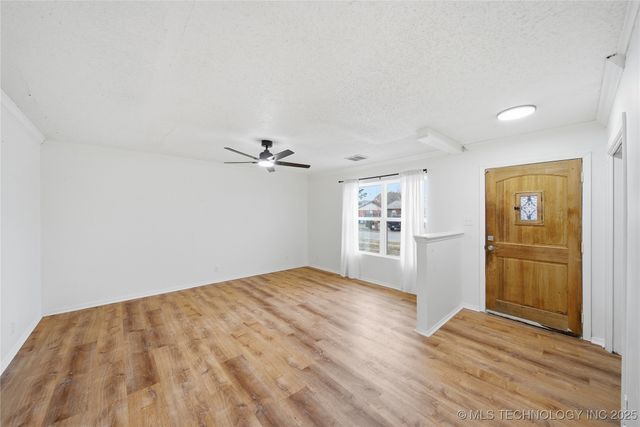 11403 E 37th Place, Tulsa, OK 74146