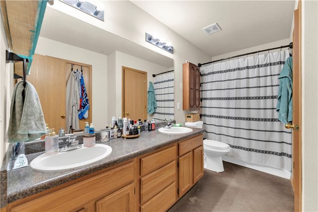 184 Jenee Drive, Huntsville, AR 72740