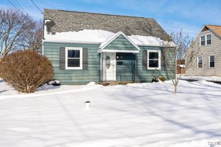 21 Grover Street, Dewitt, NY 13057