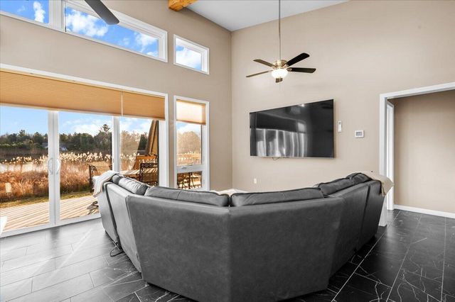 6532 Kilkenny Drive, Canadian Lakes, MI 49346