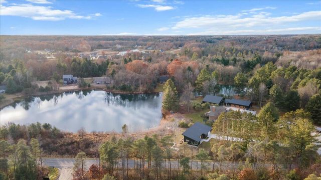 6532 Kilkenny Drive, Canadian Lakes, MI 49346