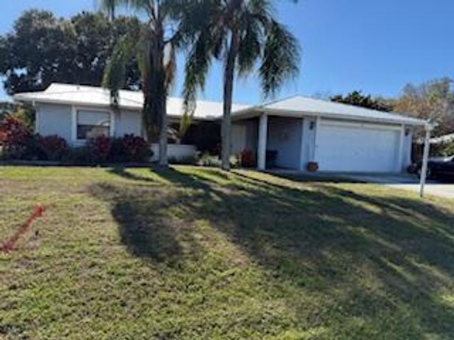 2552 NW Captiva Cove, Stuart, FL 34994