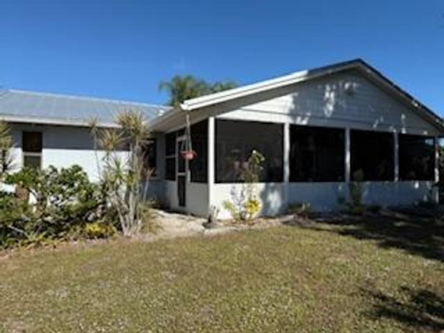 2552 NW Captiva Cove, Stuart, FL 34994