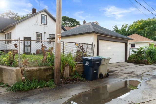 2914 N 41st STREET, Milwaukee, WI 53210