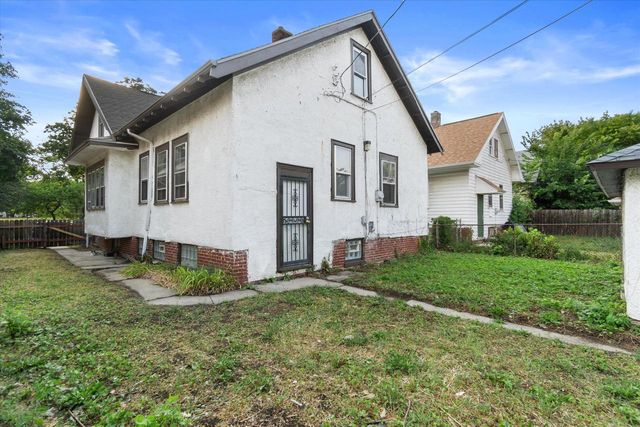 2914 N 41st STREET, Milwaukee, WI 53210