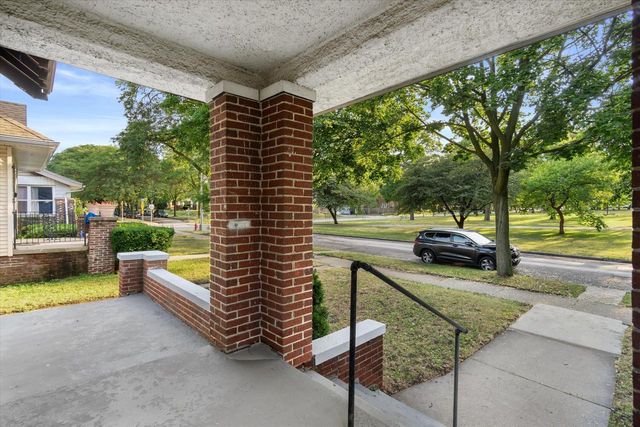 2914 N 41st STREET, Milwaukee, WI 53210