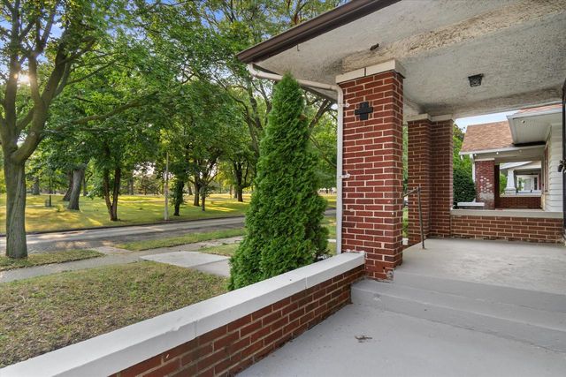 2914 N 41st STREET, Milwaukee, WI 53210