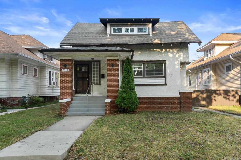 2914 N 41st STREET, Milwaukee, WI 53210