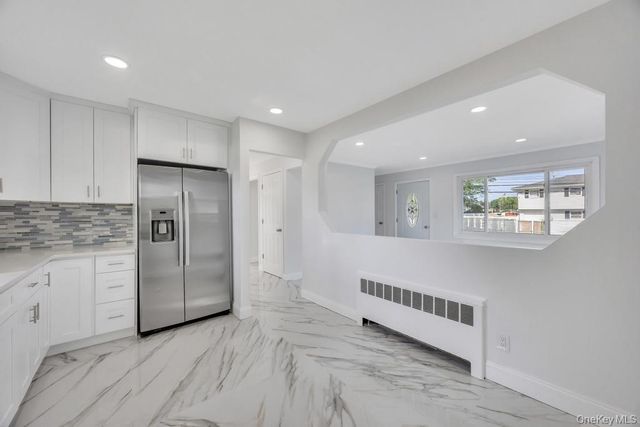1828 Stein Drive, Bay Shore, NY 11706