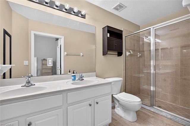 8237 Pacific Beach DR, Fort Myers, FL 33966