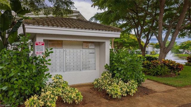8237 Pacific Beach DR, Fort Myers, FL 33966
