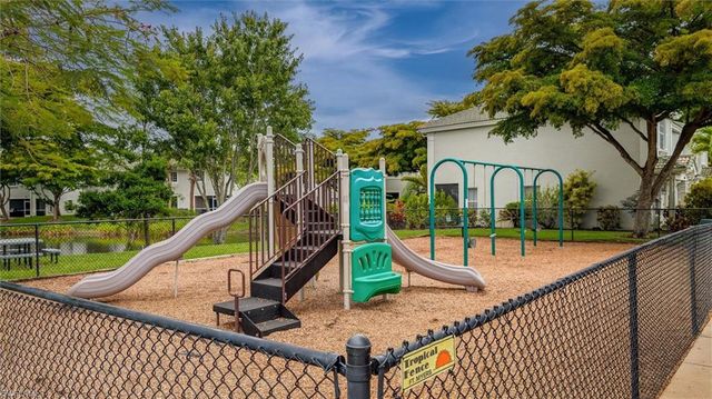 8237 Pacific Beach DR, Fort Myers, FL 33966