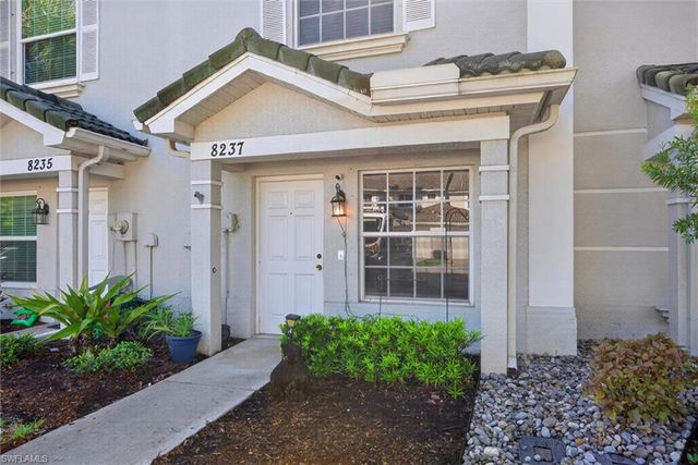 8237 Pacific Beach DR, Fort Myers, FL 33966