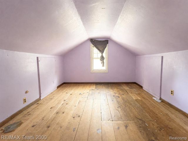 30008 Beechwood Street, Garden City, MI 48135