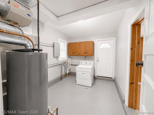 30008 Beechwood Street, Garden City, MI 48135