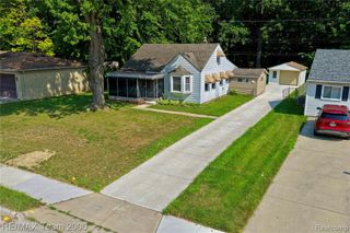 30008 Beechwood Street, Garden City, MI 48135