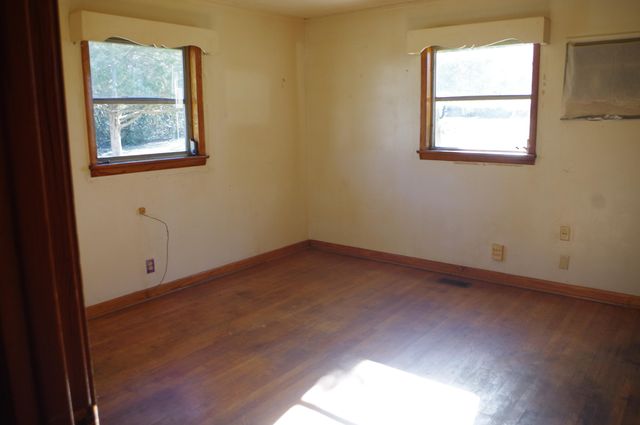 1204 Wooden Avenue, Rossville, GA 30741