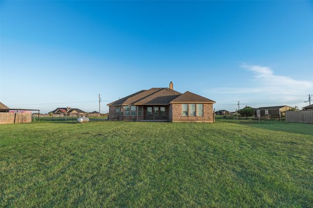 3408 Chinaberry Lane, Joshua, TX 76058