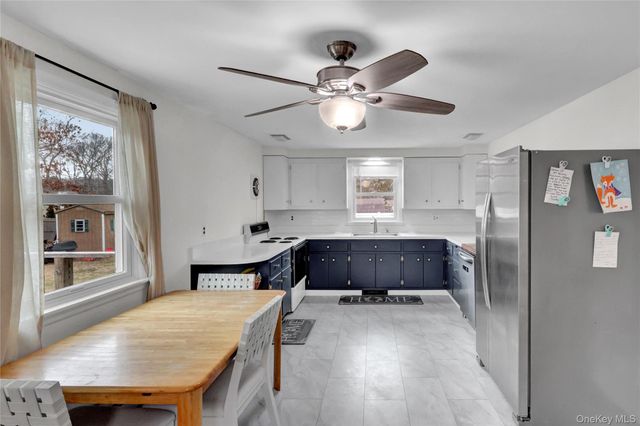 187 Hot Water Street, Manorville, NY 11949