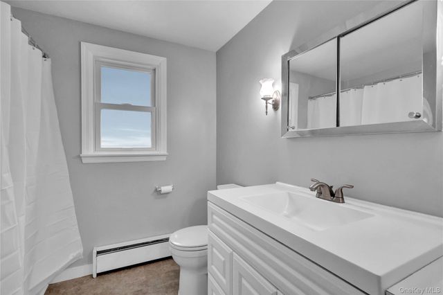 187 Hot Water Street, Manorville, NY 11949