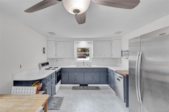 187 Hot Water Street, Manorville, NY 11949